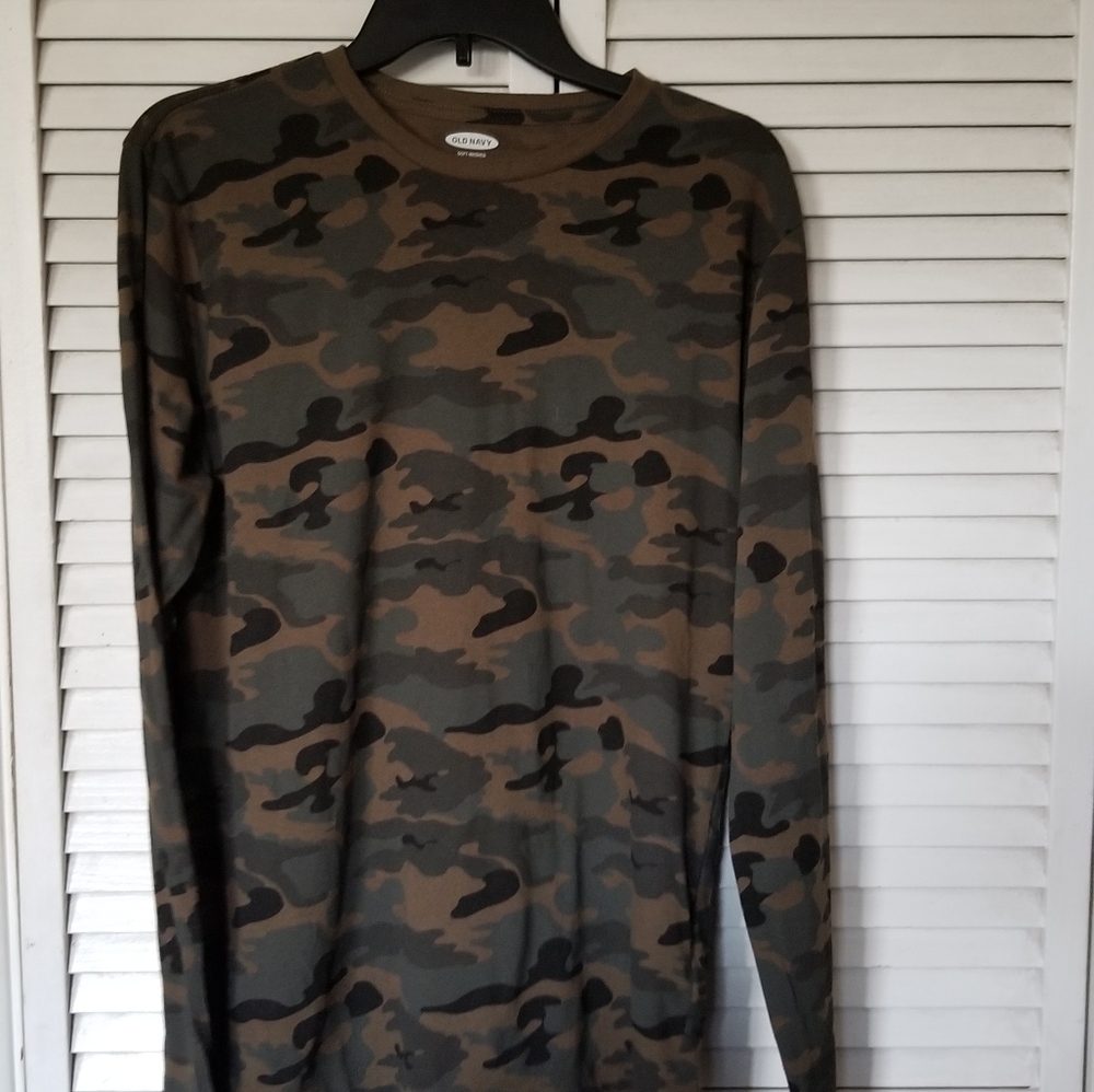 Old Navy long sleeve shirt